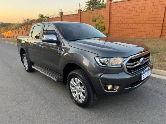 FORD RANGER 3.2 XLT 4X4 CD 20V DIESEL 4P AUTOMÁTICO FORD RANGER 3.2 XLT 4X4 CD 20V DIESEL 4P AUTOMÁTICO